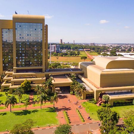 Rainbow Towers Hotel & Conference Centre Harare Exterior foto